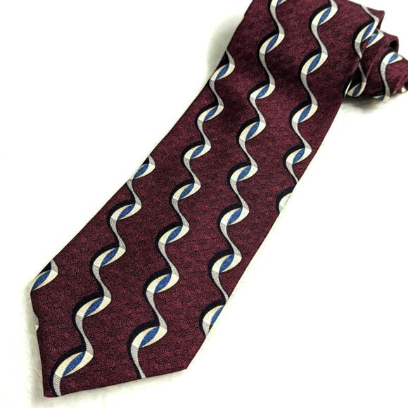 Vintage Men's 100% Silk Tie w/ Wavy Vertical Motif - Silk from Italy - Picture 11 of 12